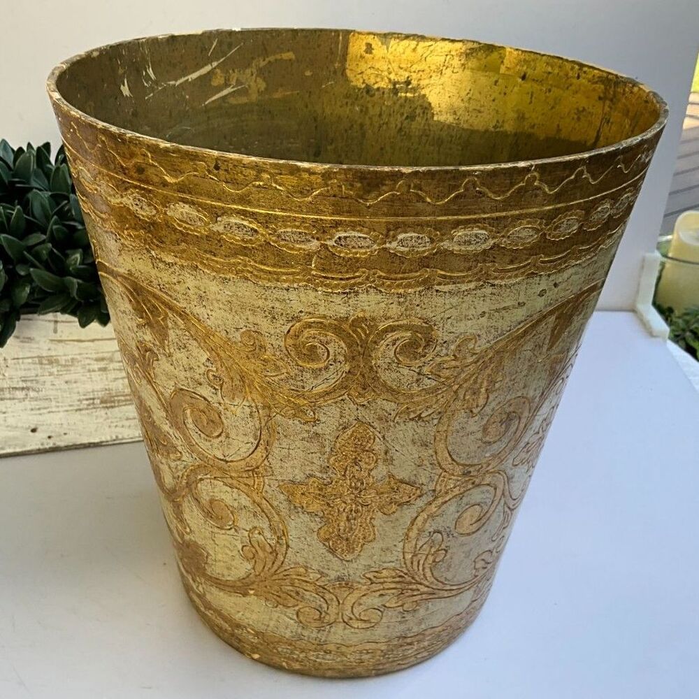 Vintage Italian Florentine-style gilt wastebasket Hollywood Glam - Picture 2 of 7